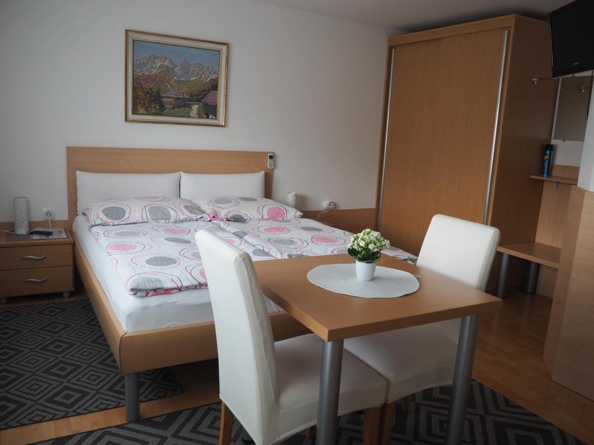 Rooms-Apartments Stojanovic Bled Ngoại thất bức ảnh